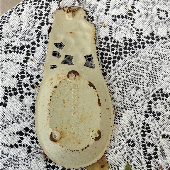 Hand-Painted Ceramic Spoon Rest with Grape Motif - Yellow & Pink - Picture 2 of 3